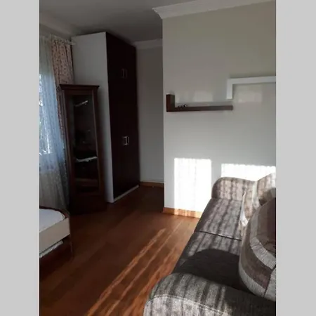 Villa Budak Tam Korunakli Ozl Havuzlu Mustakil Villa